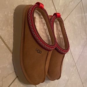 Ugg Mule Shoes, Size 8 Women’s